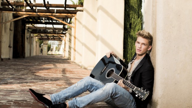 FamilyChannel_CodySimpson_PhotoCredit_GlennNutley