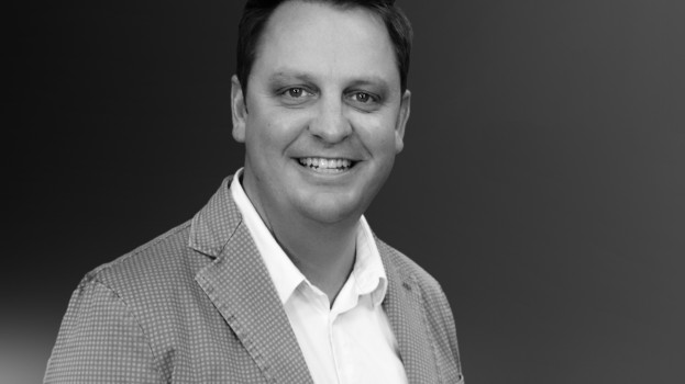 Jon De La Mothe