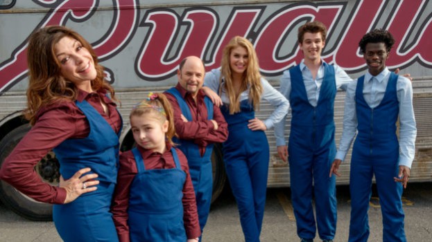 HIT THE ROAD - SEASON 1