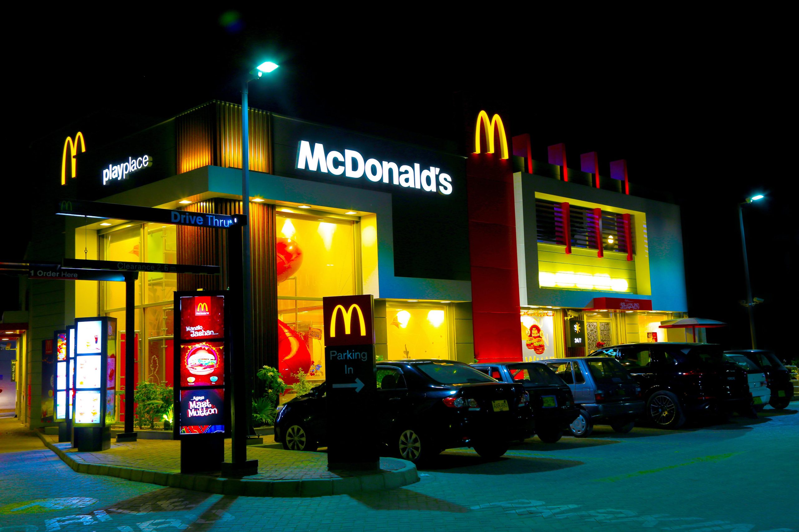 Exterior of Macdonad's restaurant at night